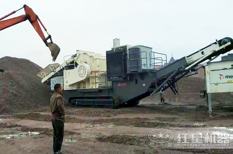 移動細(xì)碎機(jī)現(xiàn)場實拍